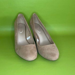 A New Day Beige Suede Wedges 11W